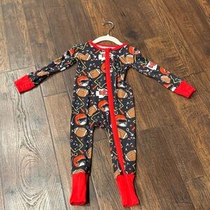 KC Chiefs bamboo zippy, 6-12 NWOT